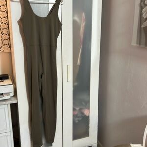 Taupe stretchy jumpsuit size medium